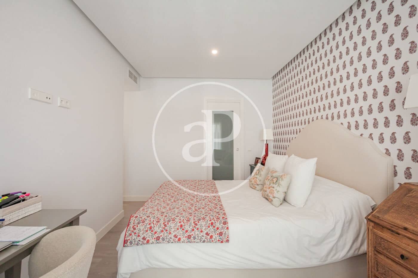 4 bedroom Apartment for sale in Pozuelo de Alarcon with pool - € 1,400,000 (Ref: 9431284)