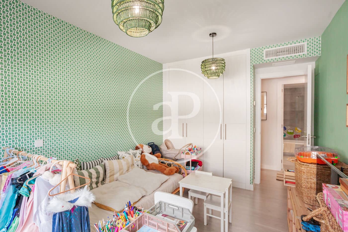 4 bedroom Apartment for sale in Pozuelo de Alarcon with pool - € 1,400,000 (Ref: 9431284)