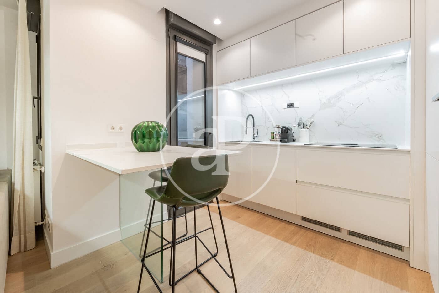 2 sypialnia Apartament do wynajęcia w Miasto Madryt z basenem - 3 300 € (Ref: 9431285)