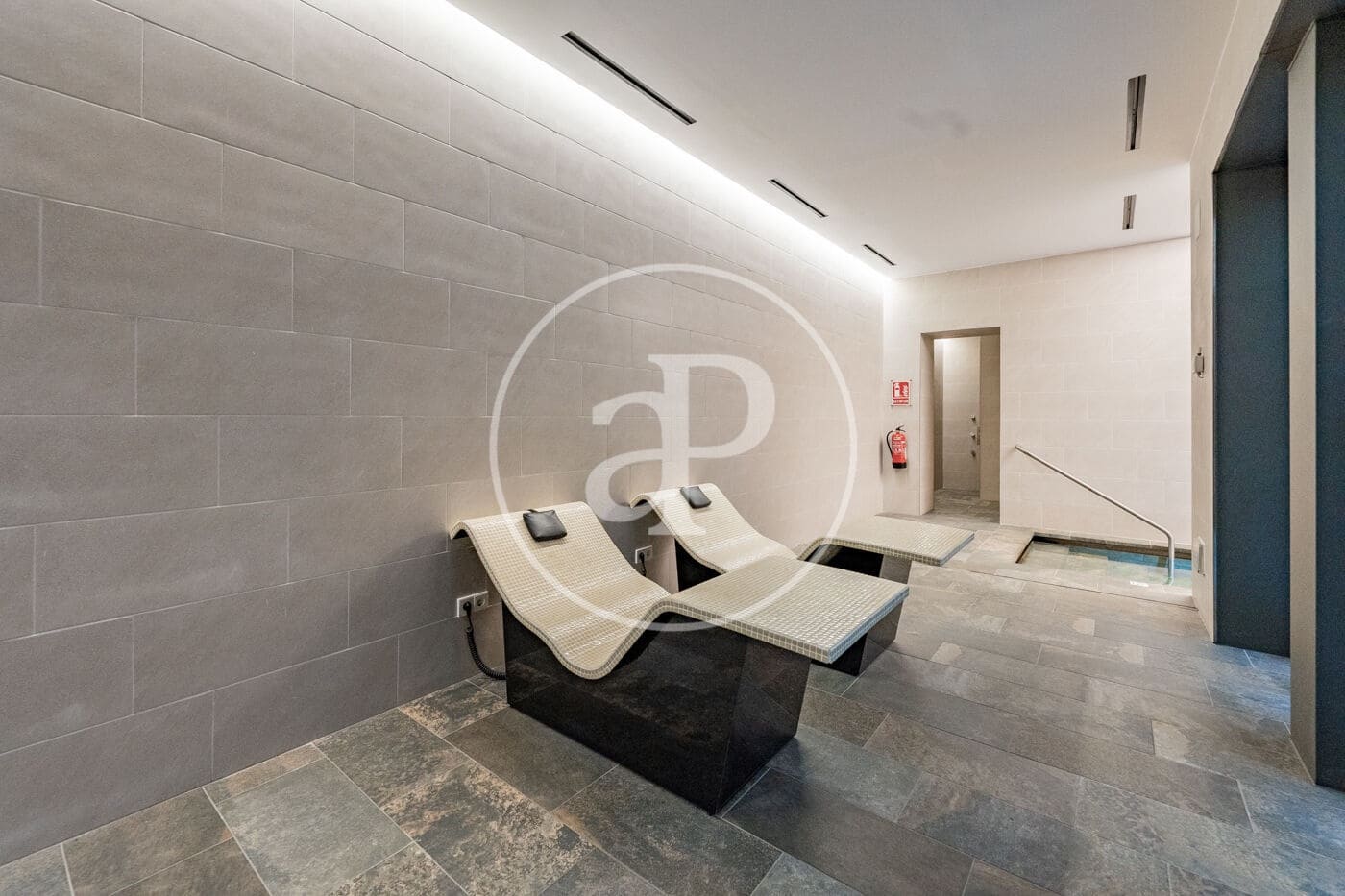 2 sypialnia Apartament do wynajęcia w Miasto Madryt z basenem - 3 300 € (Ref: 9431285)