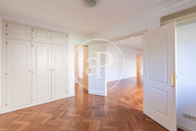 4 soveværelse Lejlighed til leje i Pozuelo de Alarcón med swimmingpool - € 2.500 (Ref: 9431286)