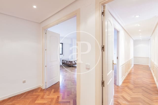 4 soveværelse Lejlighed til leje i Pozuelo de Alarcón med swimmingpool - € 2.500 (Ref: 9431286)