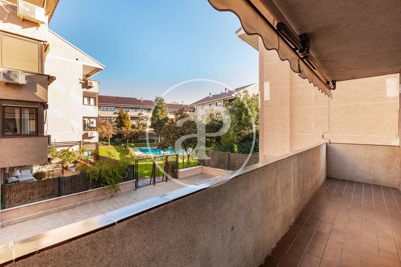 4 bedroom Apartment for rent in Pozuelo de Alarcon with pool - € 2,500 (Ref: 9431286)