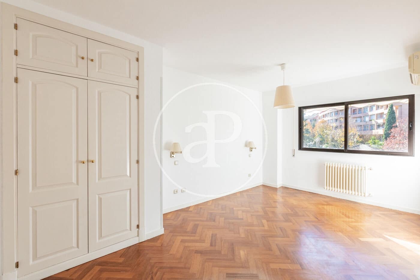 4 bedroom Apartment for rent in Pozuelo de Alarcon with pool - € 2,500 (Ref: 9431286)