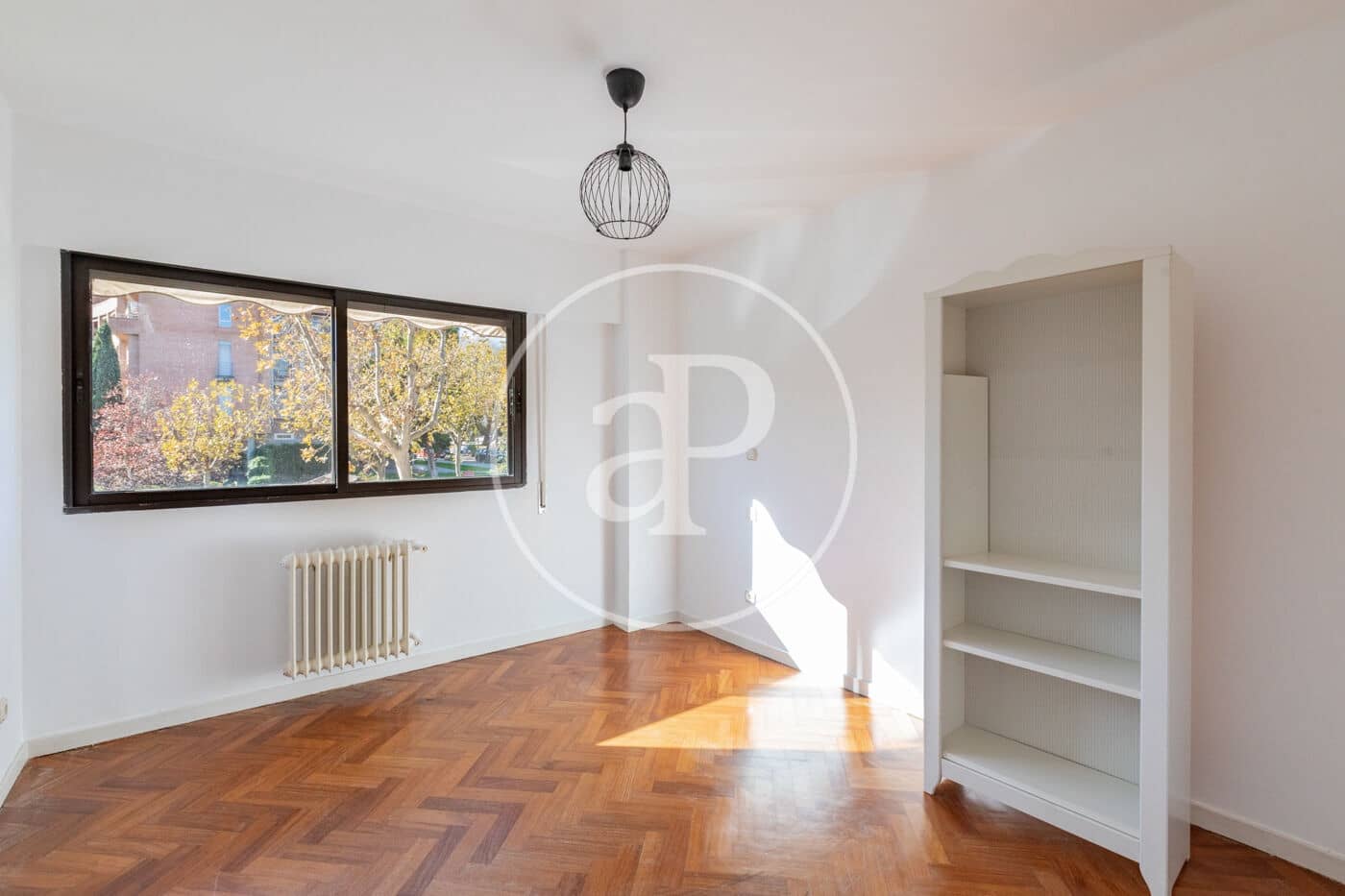 4 bedroom Apartment for rent in Pozuelo de Alarcon with pool - € 2,500 (Ref: 9431286)