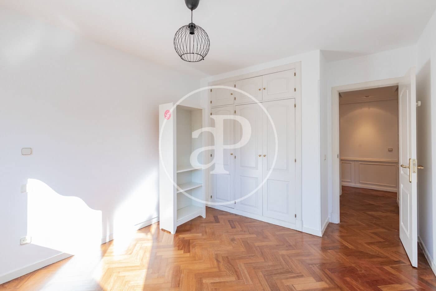 4 bedroom Apartment for rent in Pozuelo de Alarcon with pool - € 2,500 (Ref: 9431286)