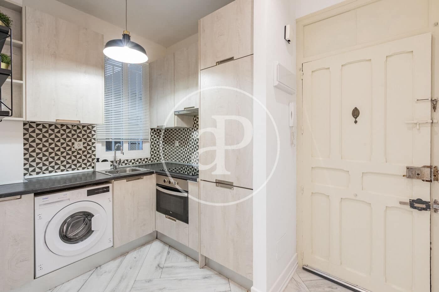 1 soveværelse Lejlighed til salg i Madrid by - € 470.000 (Ref: 9433417)