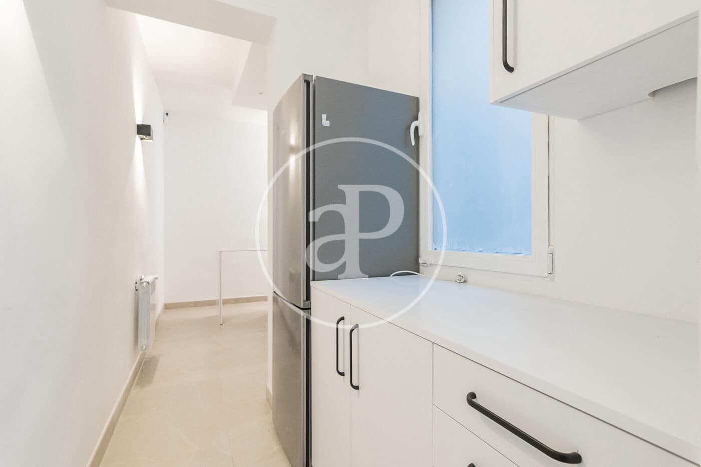 2 bedroom Apartment for rent in Madrid city - € 2,000 (Ref: 9433418)