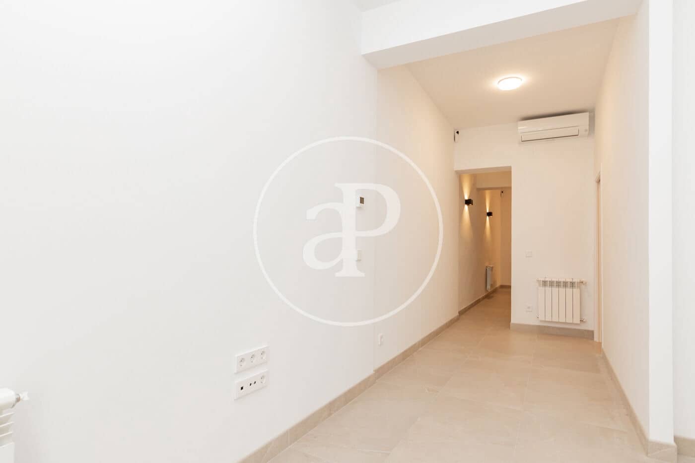 2 bedroom Apartment for rent in Madrid city - € 2,000 (Ref: 9433418)