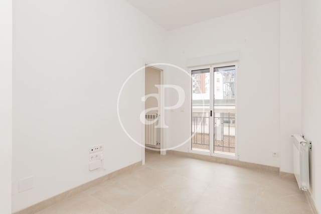 2 bedroom Apartment for rent in Fuente del Berro, Madrid city - € 2,000 (Ref: 9433418)