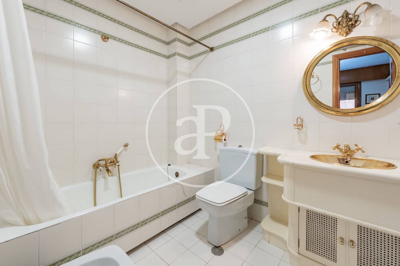 3 bedroom Villa for rent in Madrid city - € 3,000 (Ref: 9433419)