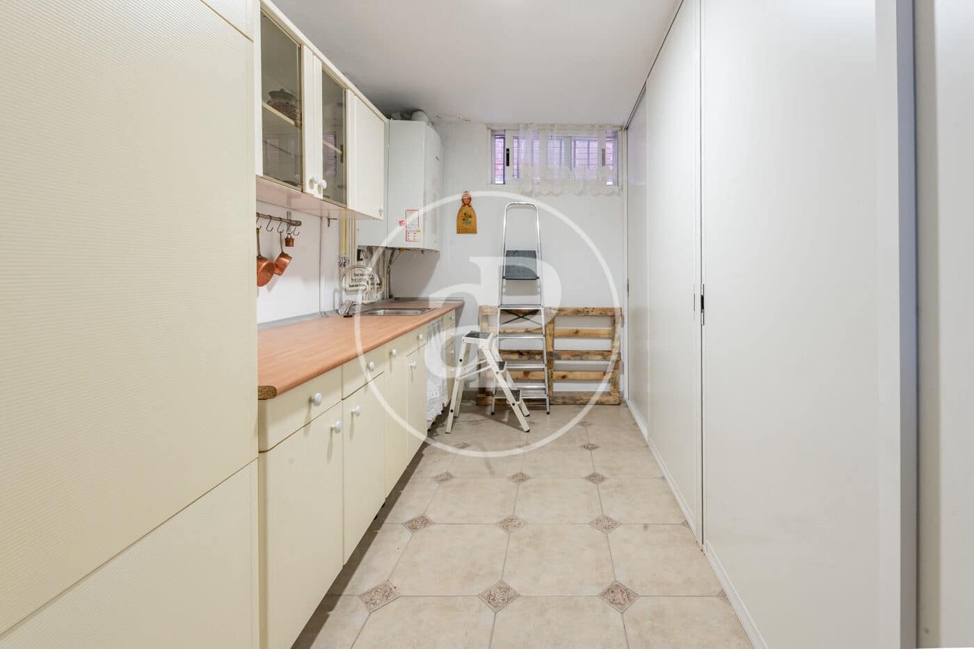 3 bedroom Villa for rent in Madrid city - € 3,000 (Ref: 9433419)