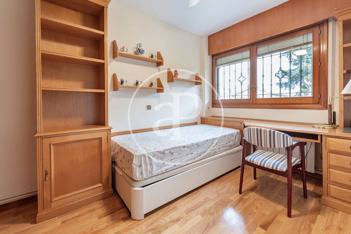 3 bedroom Villa for rent in Madrid city - € 3,000 (Ref: 9433419)