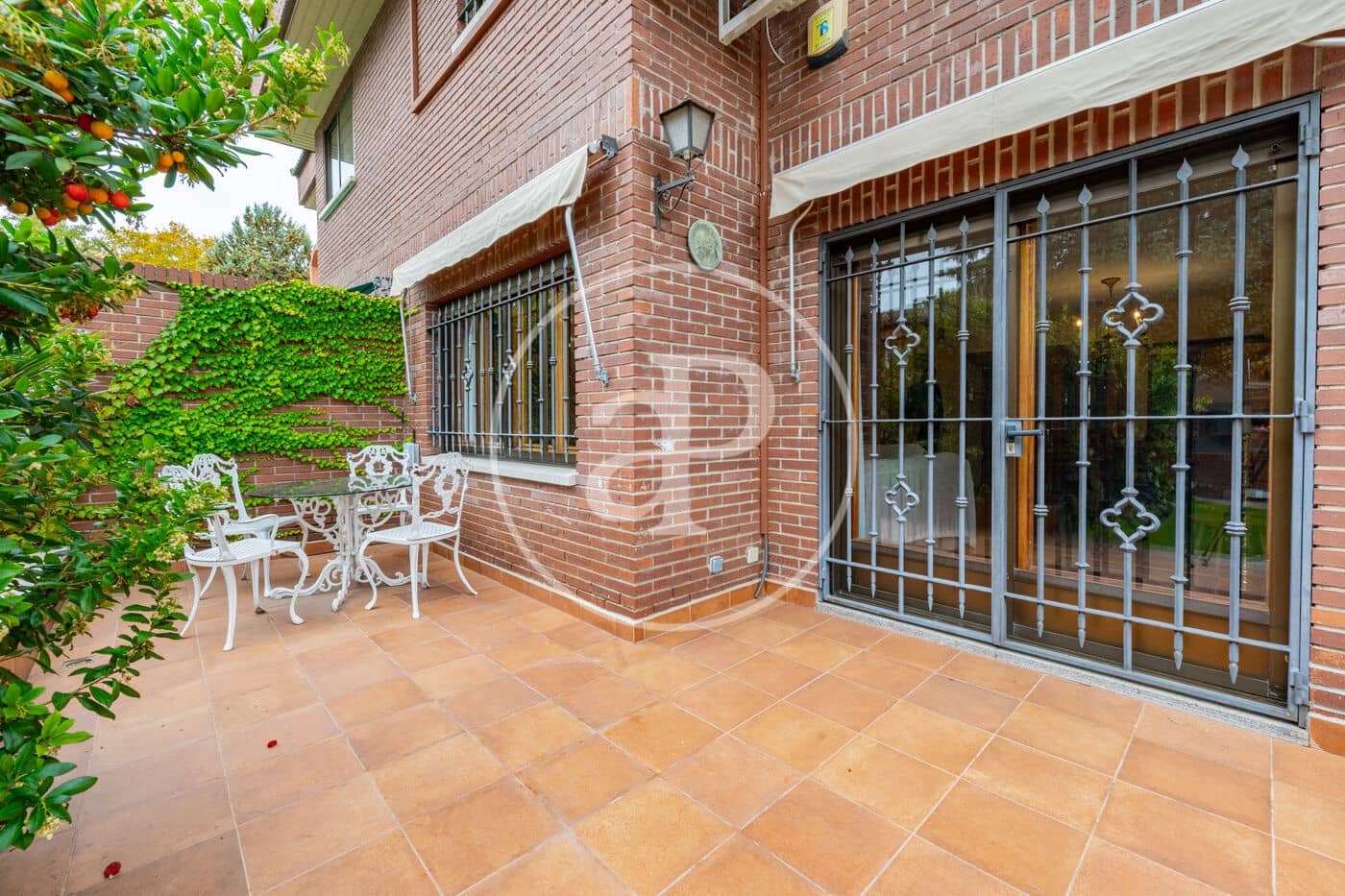 3 bedroom Villa for rent in Madrid city - € 3,000 (Ref: 9433419)