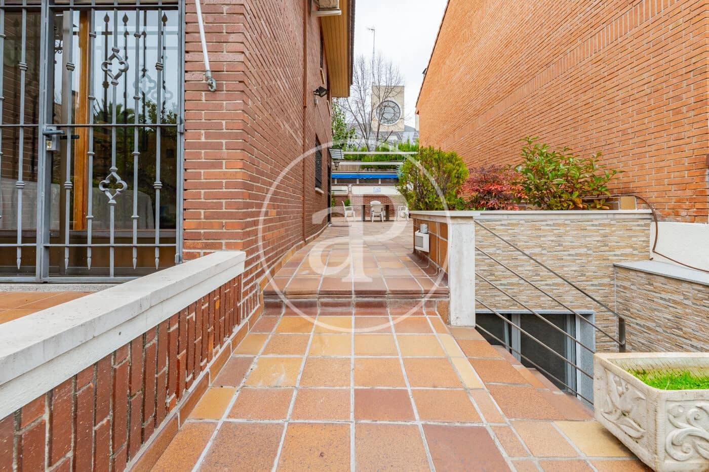 3 bedroom Villa for rent in Madrid city - € 3,000 (Ref: 9433419)