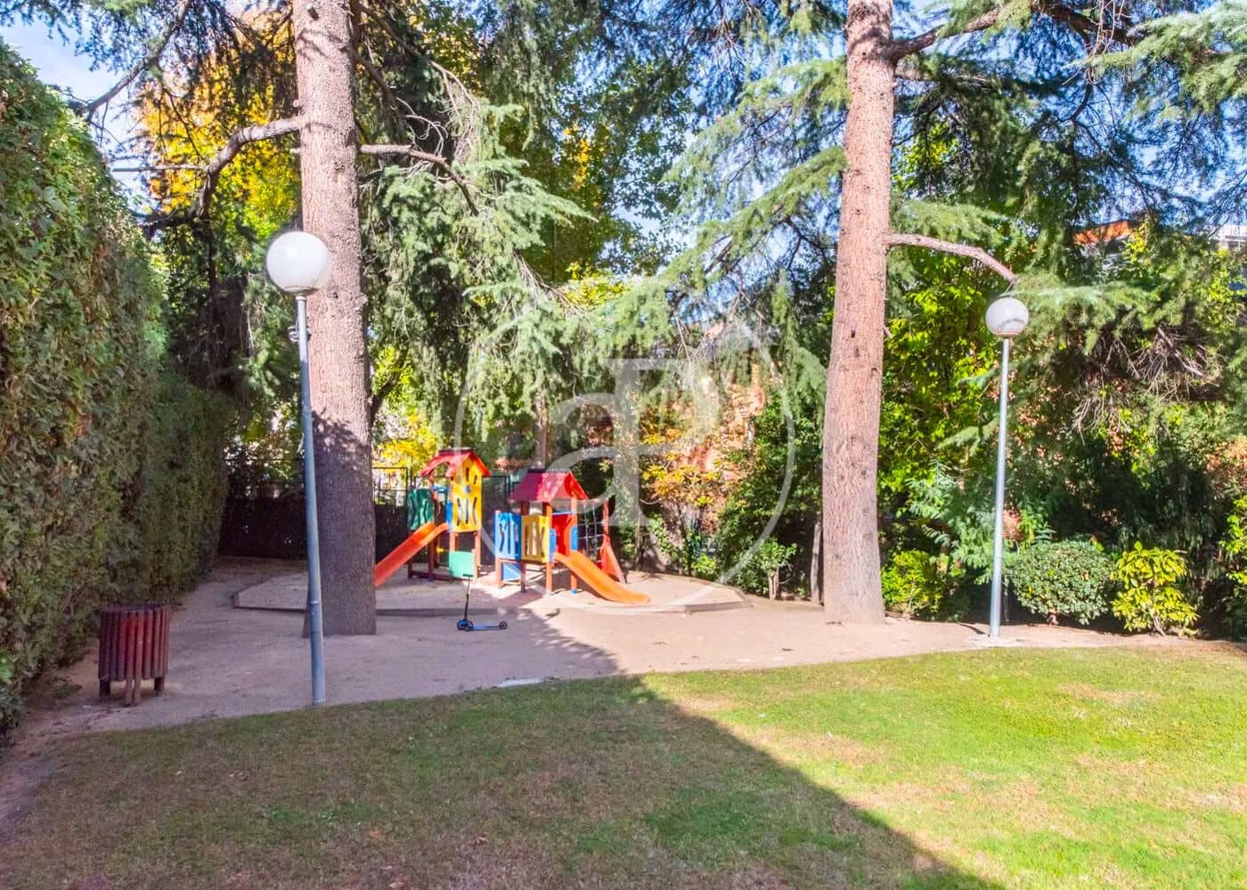 3 makuuhuone Huoneisto myytävänä paikassa Madrid kaupunki mukana uima-altaan - 1 149 000 € (Ref: 9433421)