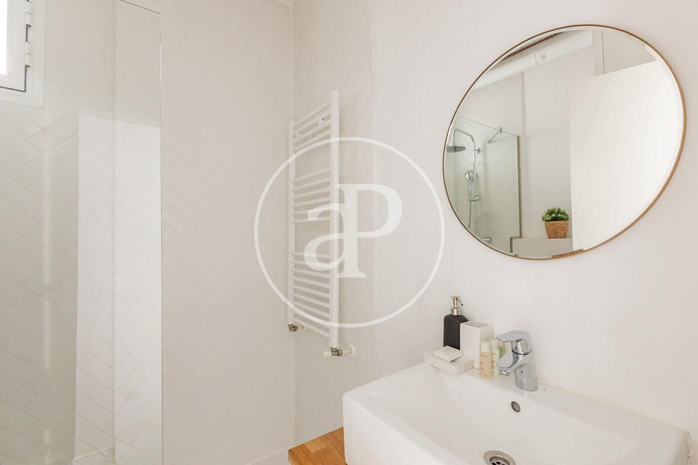 1 soverom Leilighet til leie i Madrid by - € 2 700 (Ref: 9433422)