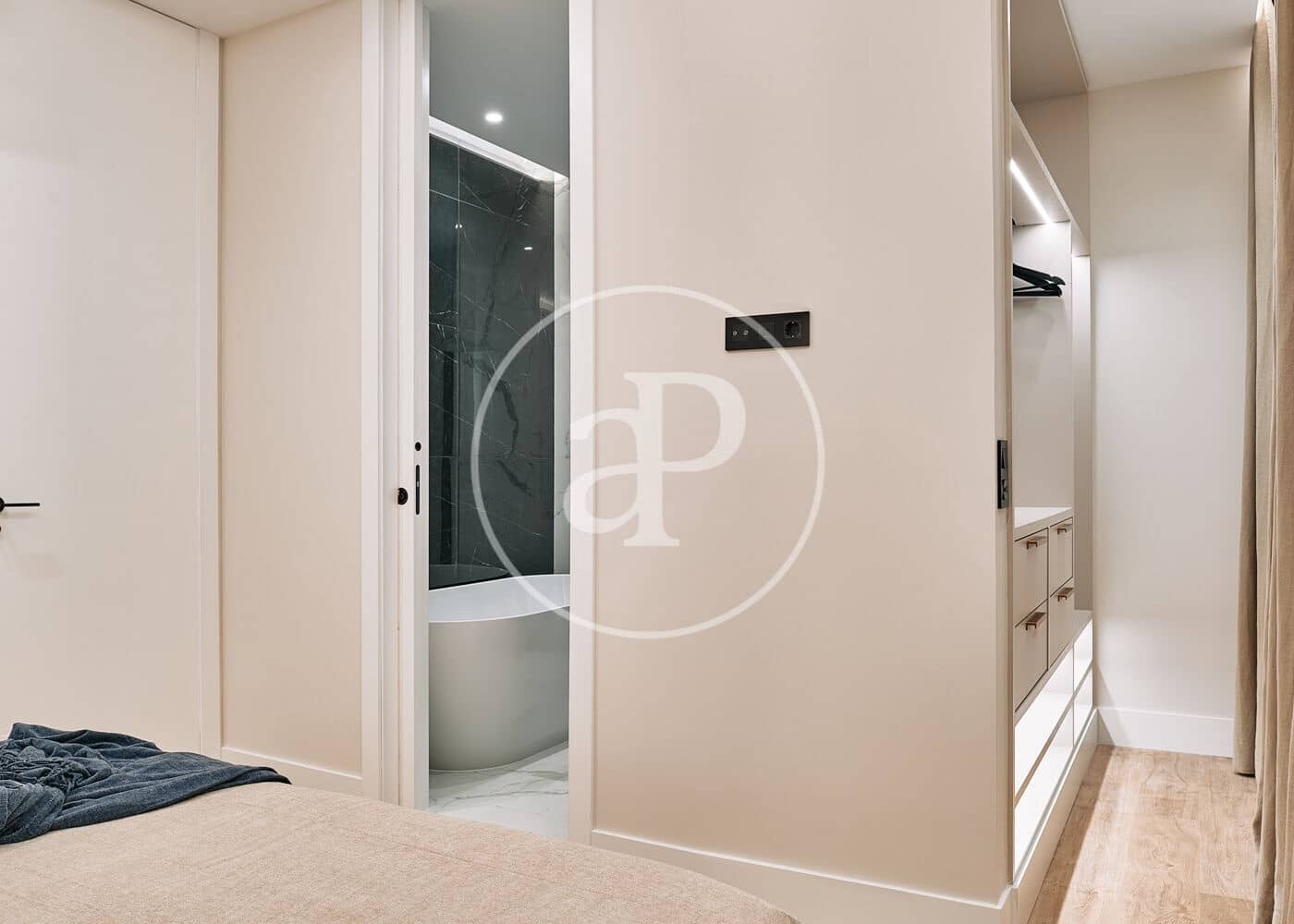 3 soverom Leilighet til salgs i Madrid by - € 1 695 000 (Ref: 9433425)