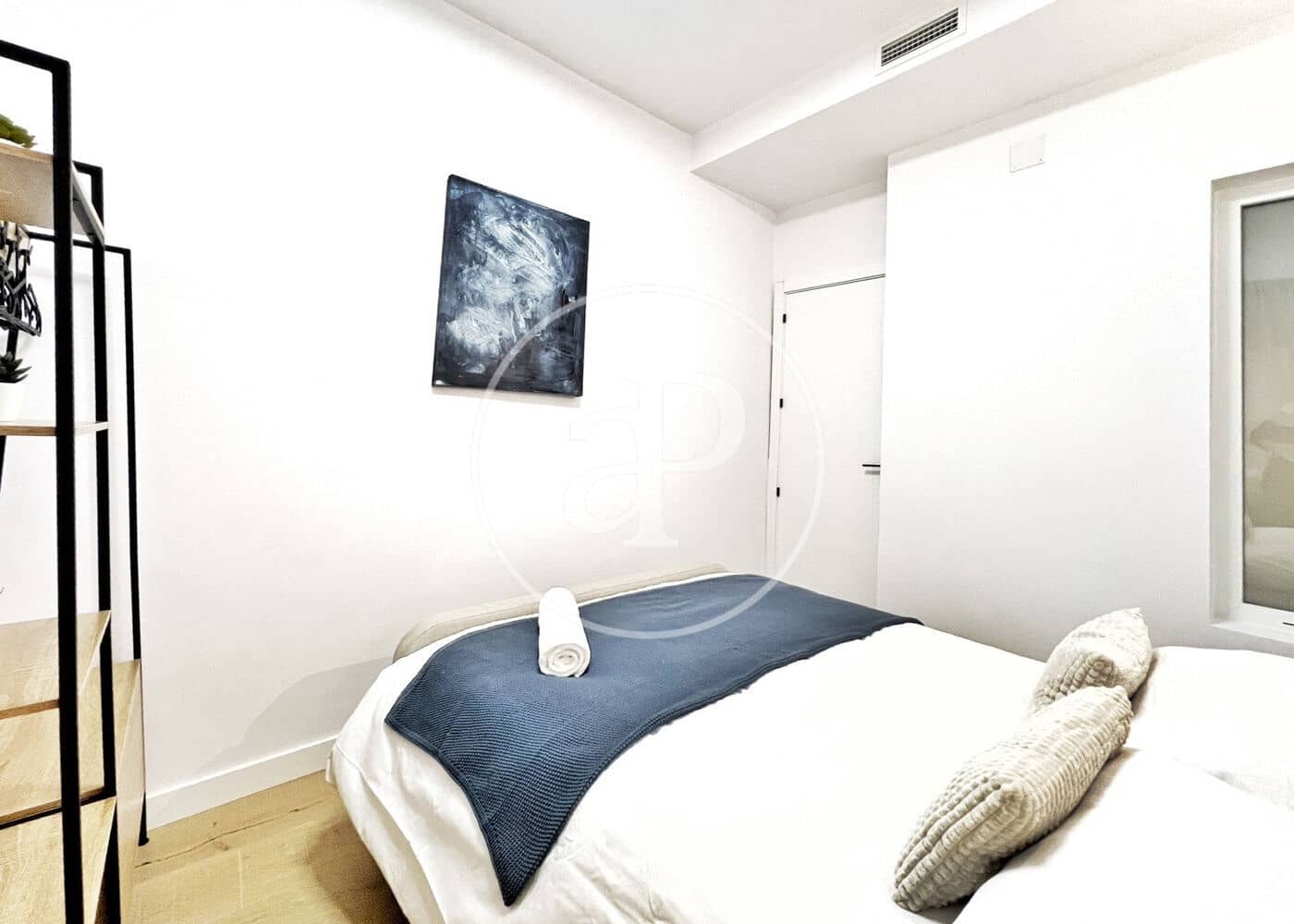 2 soveværelse Lejlighed til leje i Madrid by - € 1.950 (Ref: 9437859)