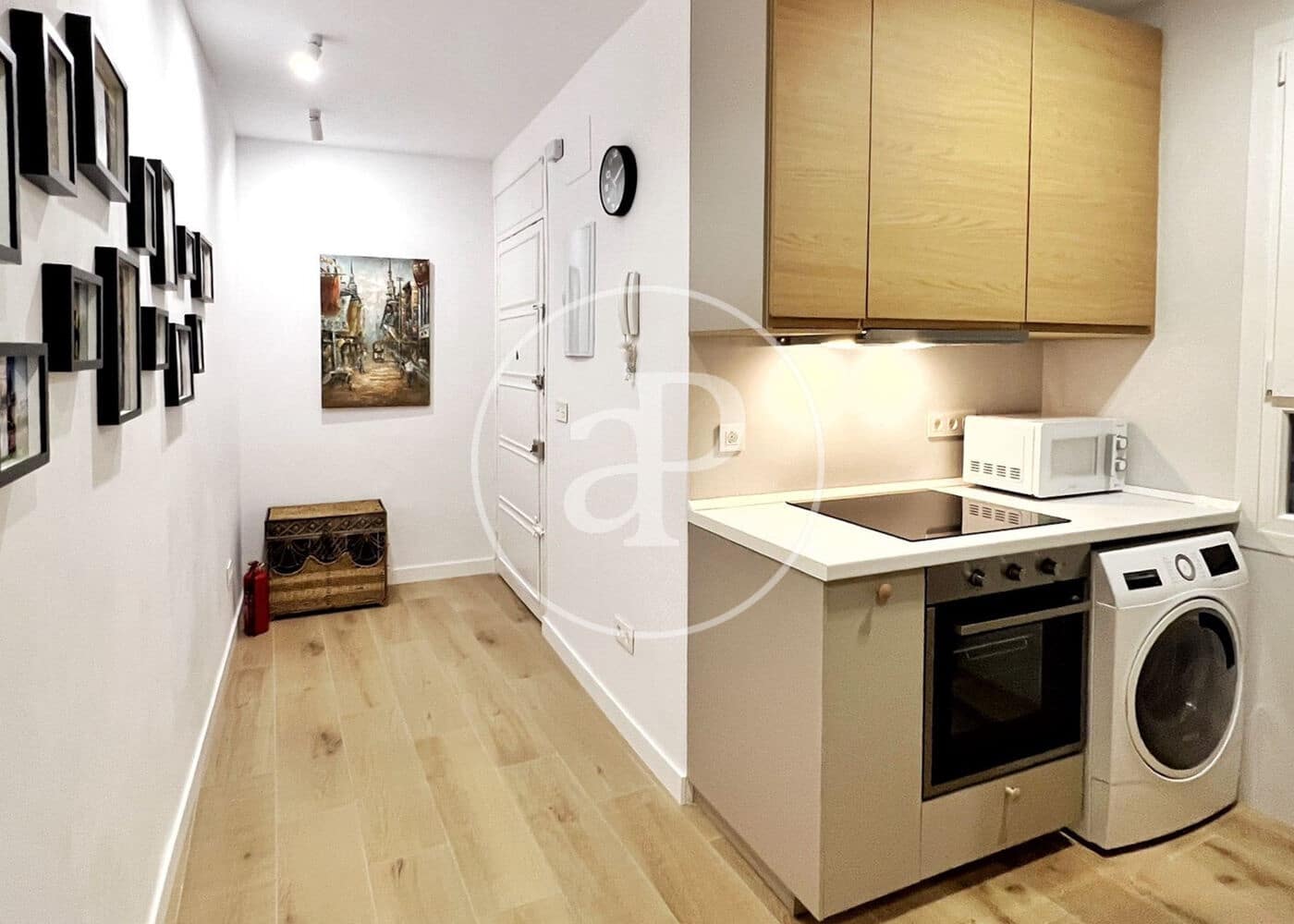 2 soveværelse Lejlighed til leje i Madrid by - € 1.950 (Ref: 9437859)