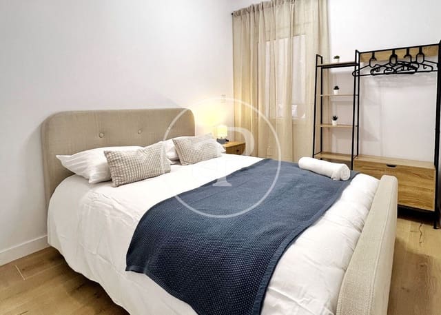 2 soveværelse Lejlighed til leje i Palacio, Madrid by - € 1.950 (Ref: 9437859)