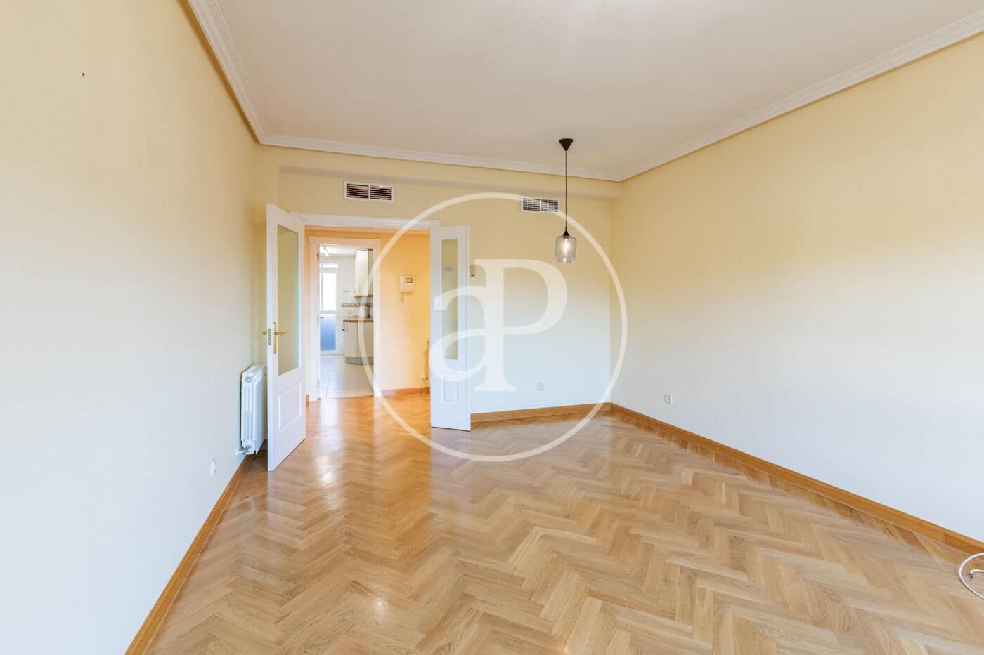 3 soverom Leilighet til leie i San Sebastian de los Reyes med svømmebasseng - € 1 900 (Ref: 9440147)