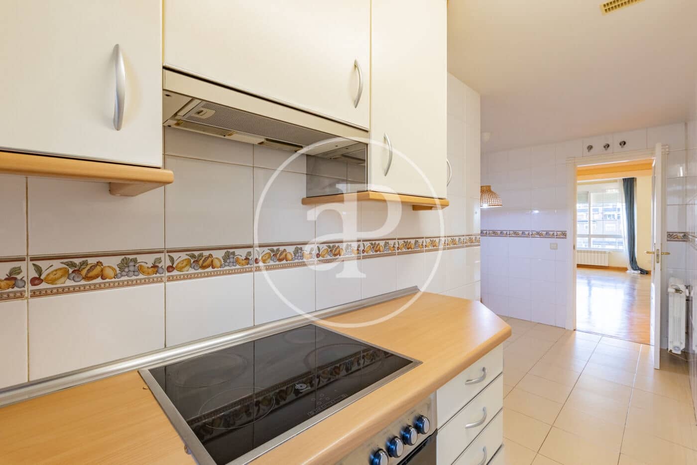 3 soverom Leilighet til leie i San Sebastian de los Reyes med svømmebasseng - € 1 900 (Ref: 9440147)