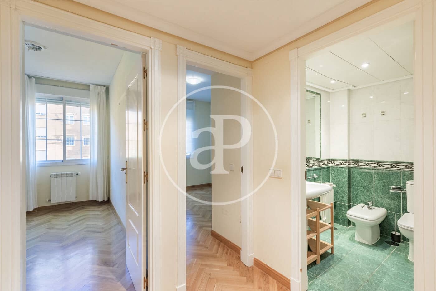 3 soverom Leilighet til leie i San Sebastian de los Reyes med svømmebasseng - € 1 900 (Ref: 9440147)