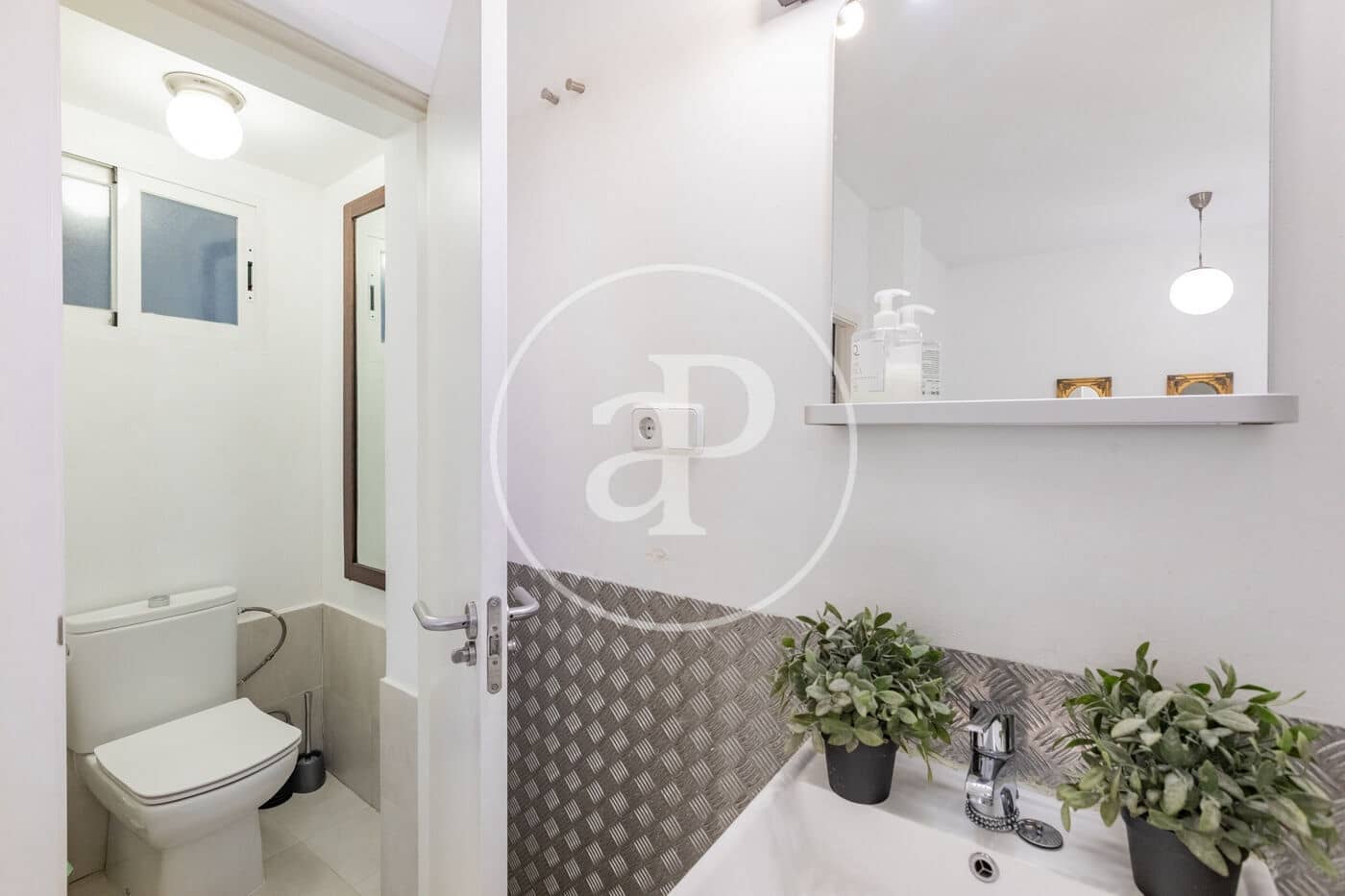 2 soveværelse Lejlighed til leje i Madrid by - € 3.100 (Ref: 9440148)