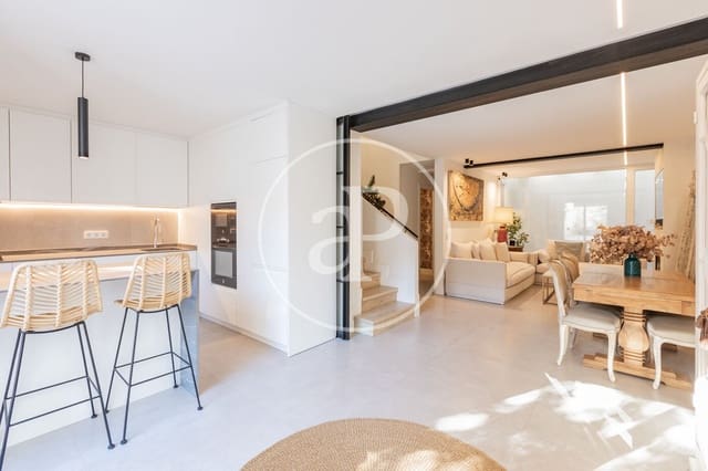 4 soveværelse Villa til salg i Concepción, Madrid by - € 1.100.000 (Ref: 9440150)