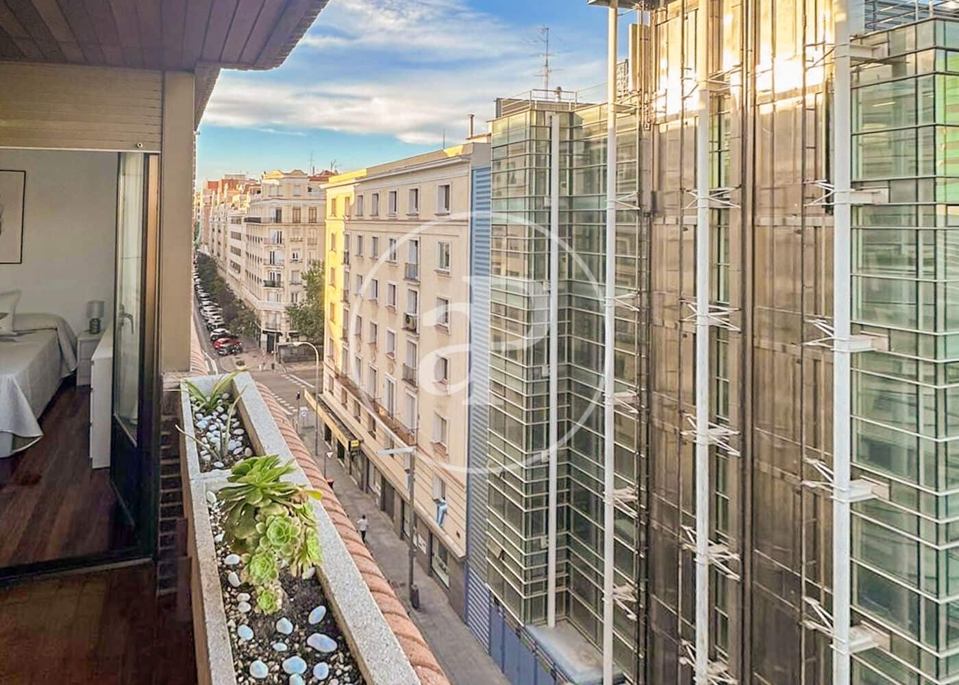 2 soveværelse Lejlighed til leje i Madrid by - € 2.500 (Ref: 9446345)