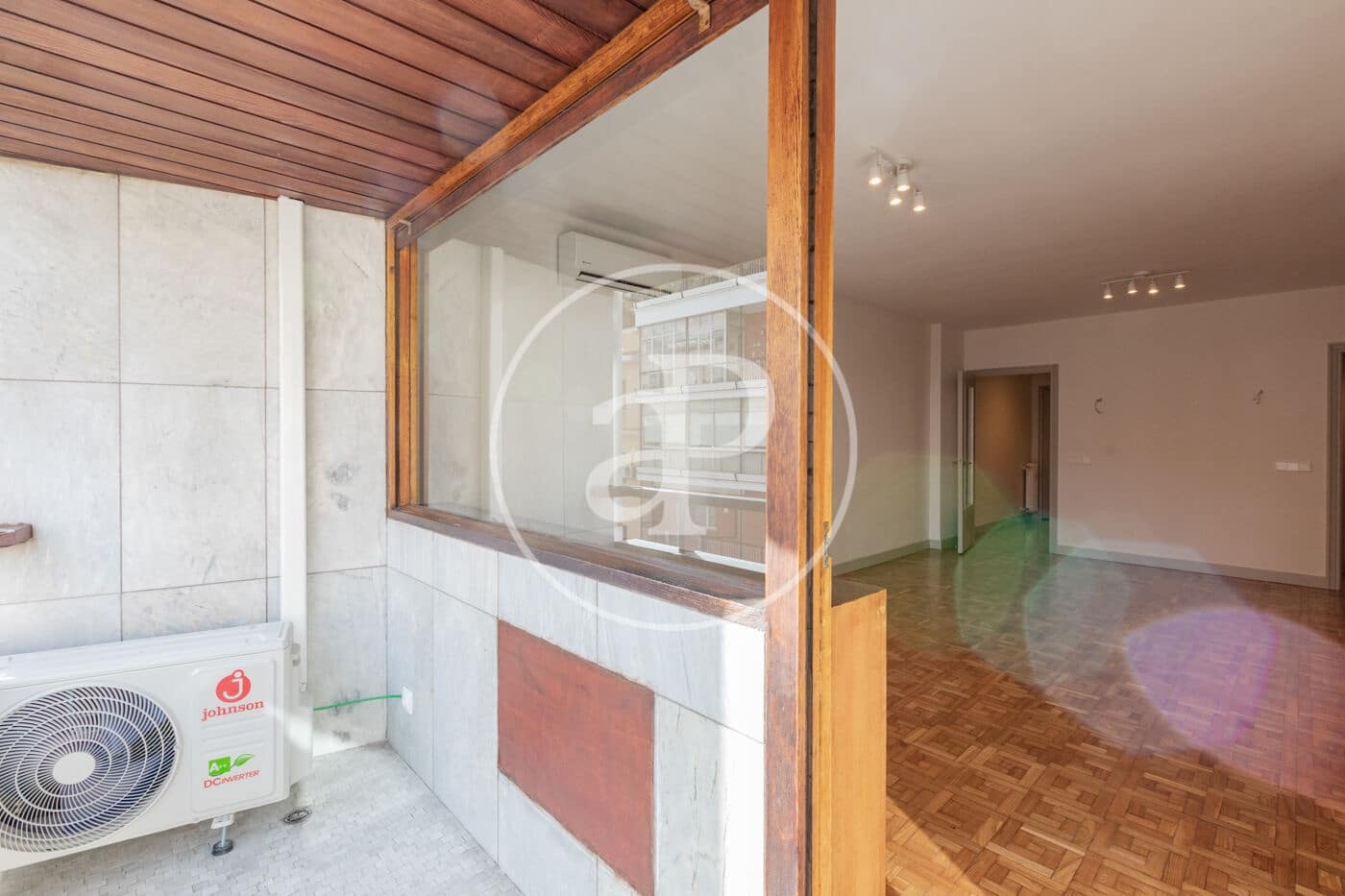 4 quarto Apartamento para arrendar em Madrid cidade - 4 800 € (Ref: 9446346)