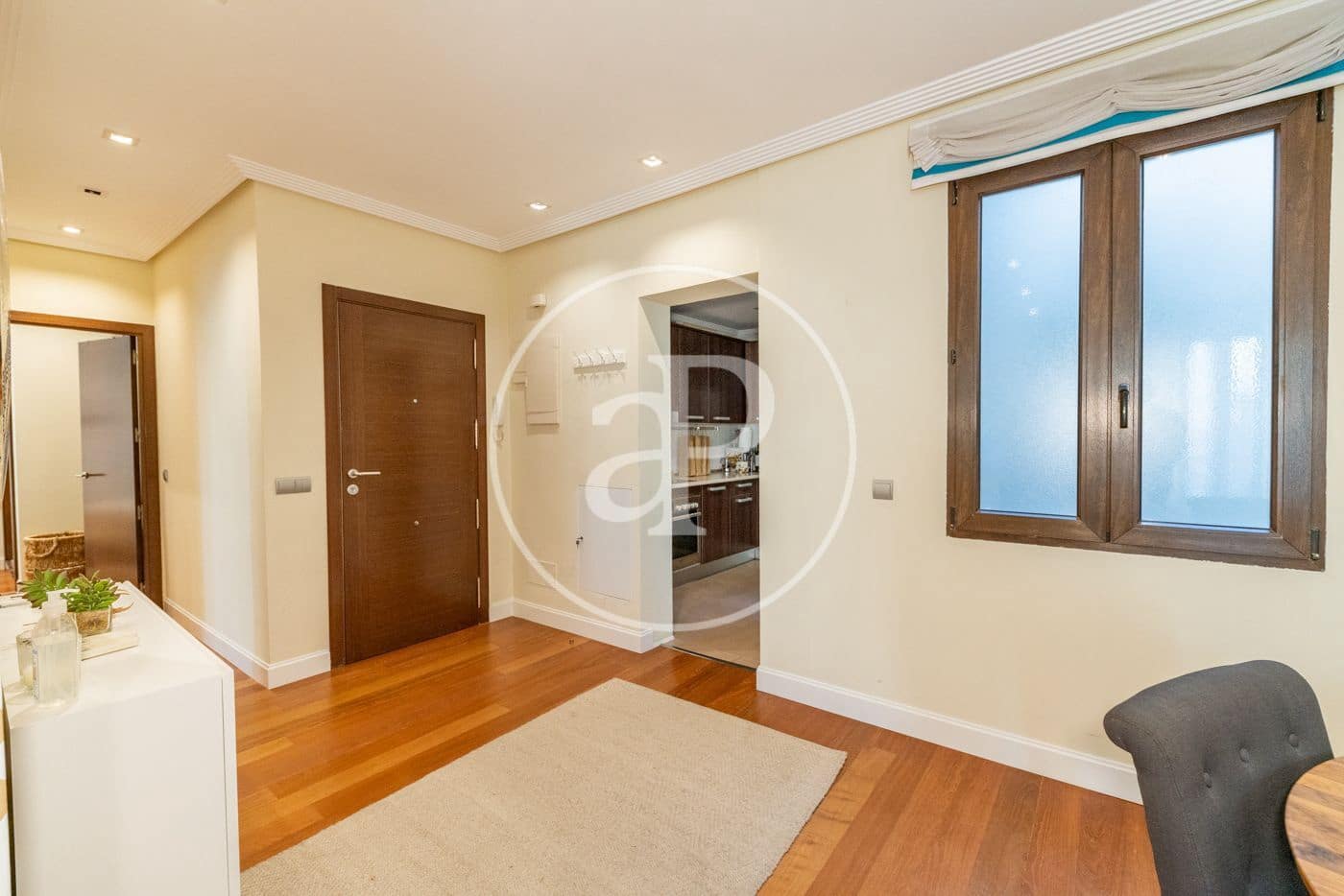 2 soveværelse Lejlighed til leje i Madrid by - € 2.600 (Ref: 9446347)