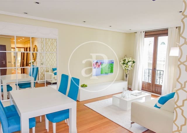 2 slaapkamer Appartement te huur in Cortes, Madrid stad - € 2.600 (Ref: 9446347)