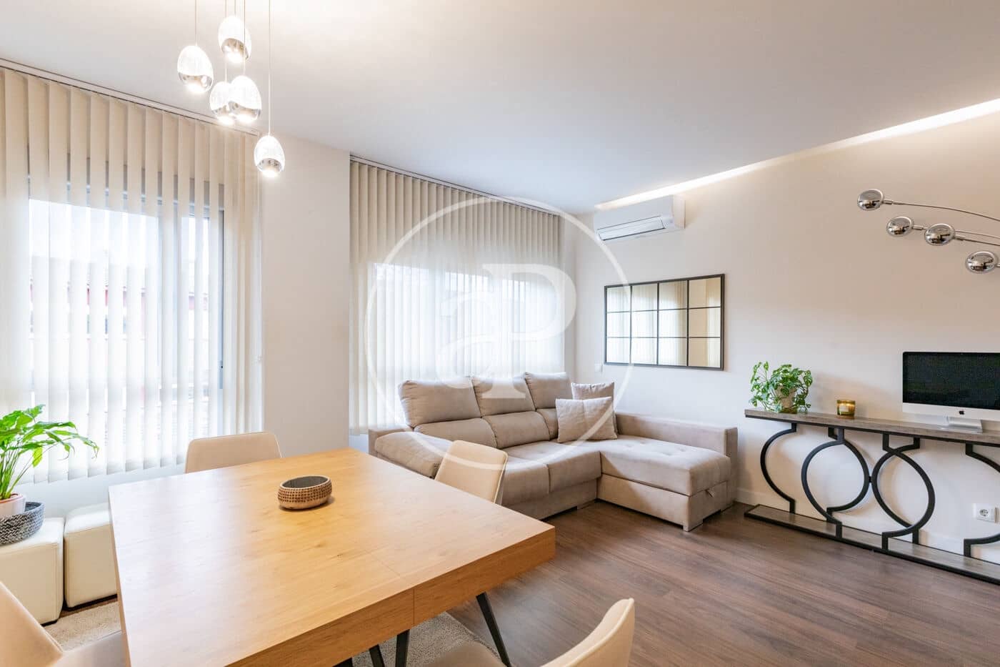 2 bedroom Apartment for sale in San Sebastian de los Reyes - € 415,000 (Ref: 9446348)