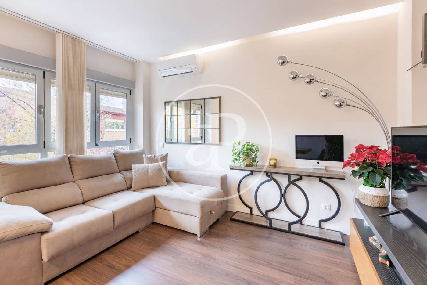 2 bedroom Apartment for sale in San Sebastian de los Reyes - € 415,000 (Ref: 9446348)