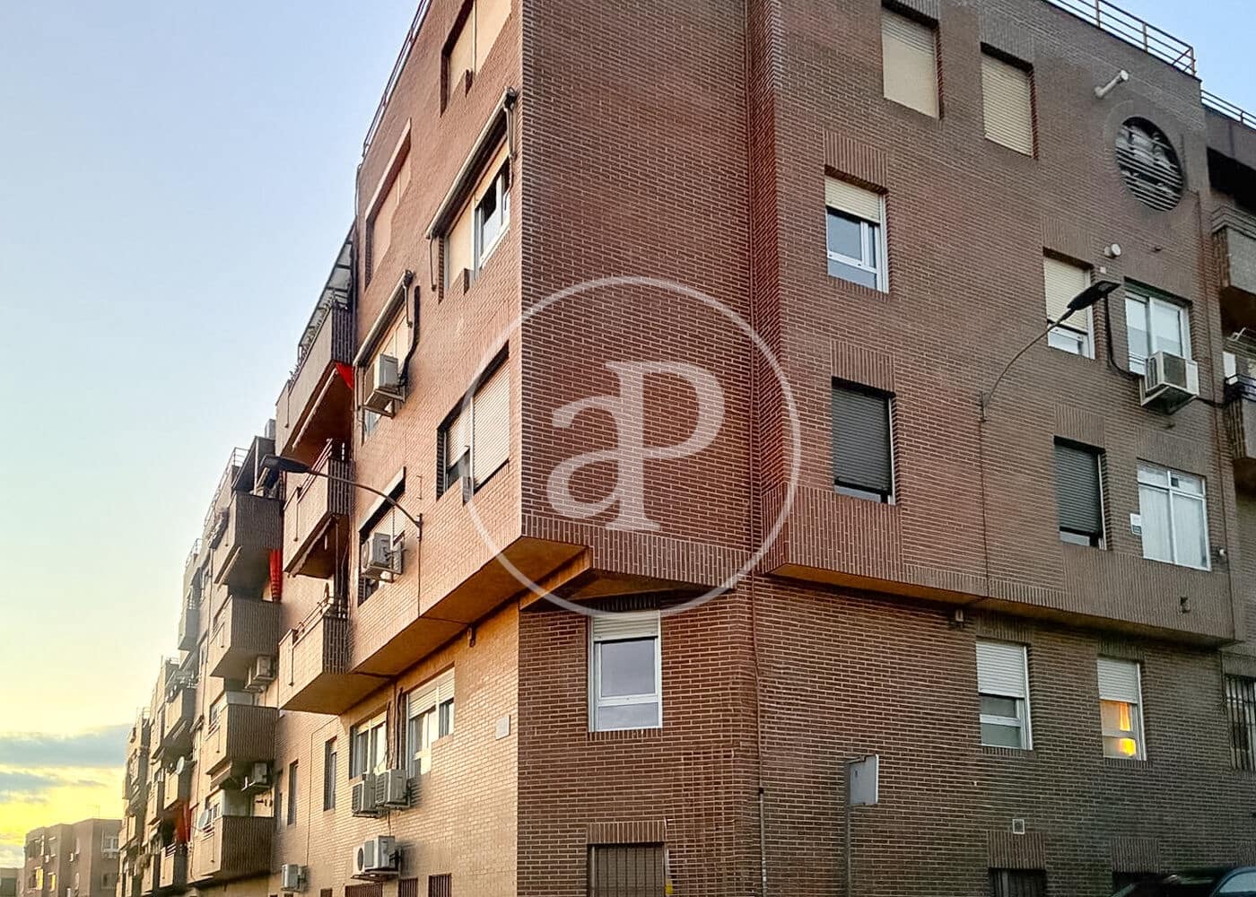 2 soveværelse Lejlighed til salg i San Sebastian de los Reyes - € 415.000 (Ref: 9446348)