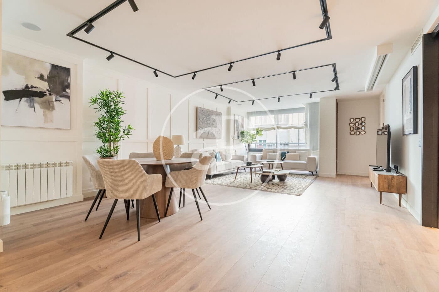 3 soveværelse Lejlighed til salg i Madrid by med swimmingpool - € 2.400.000 (Ref: 9446349)