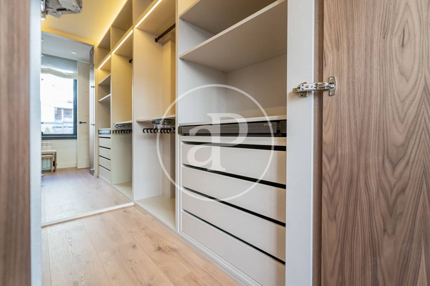 3 soveværelse Lejlighed til salg i Madrid by med swimmingpool - € 2.400.000 (Ref: 9446349)