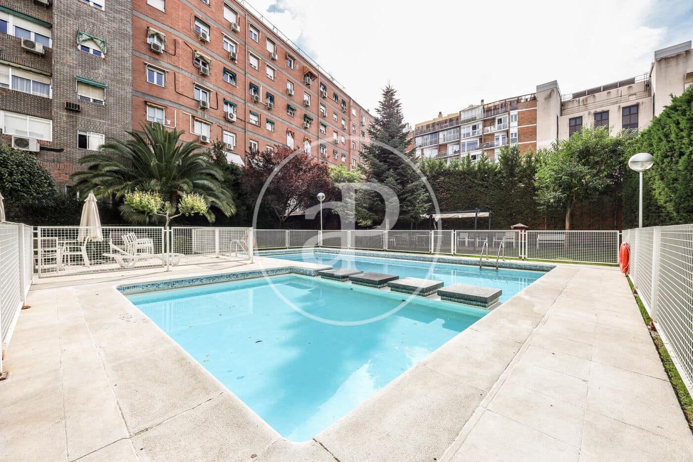 3 soveværelse Lejlighed til salg i Madrid by med swimmingpool - € 2.400.000 (Ref: 9446349)