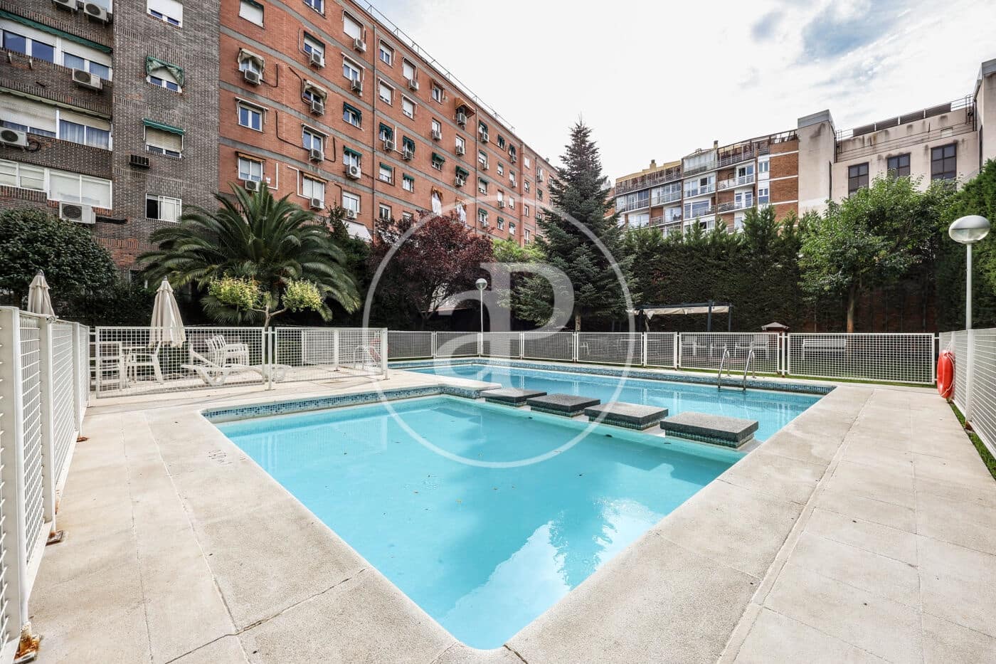 3 soveværelse Lejlighed til salg i Madrid by med swimmingpool - € 2.400.000 (Ref: 9446349)