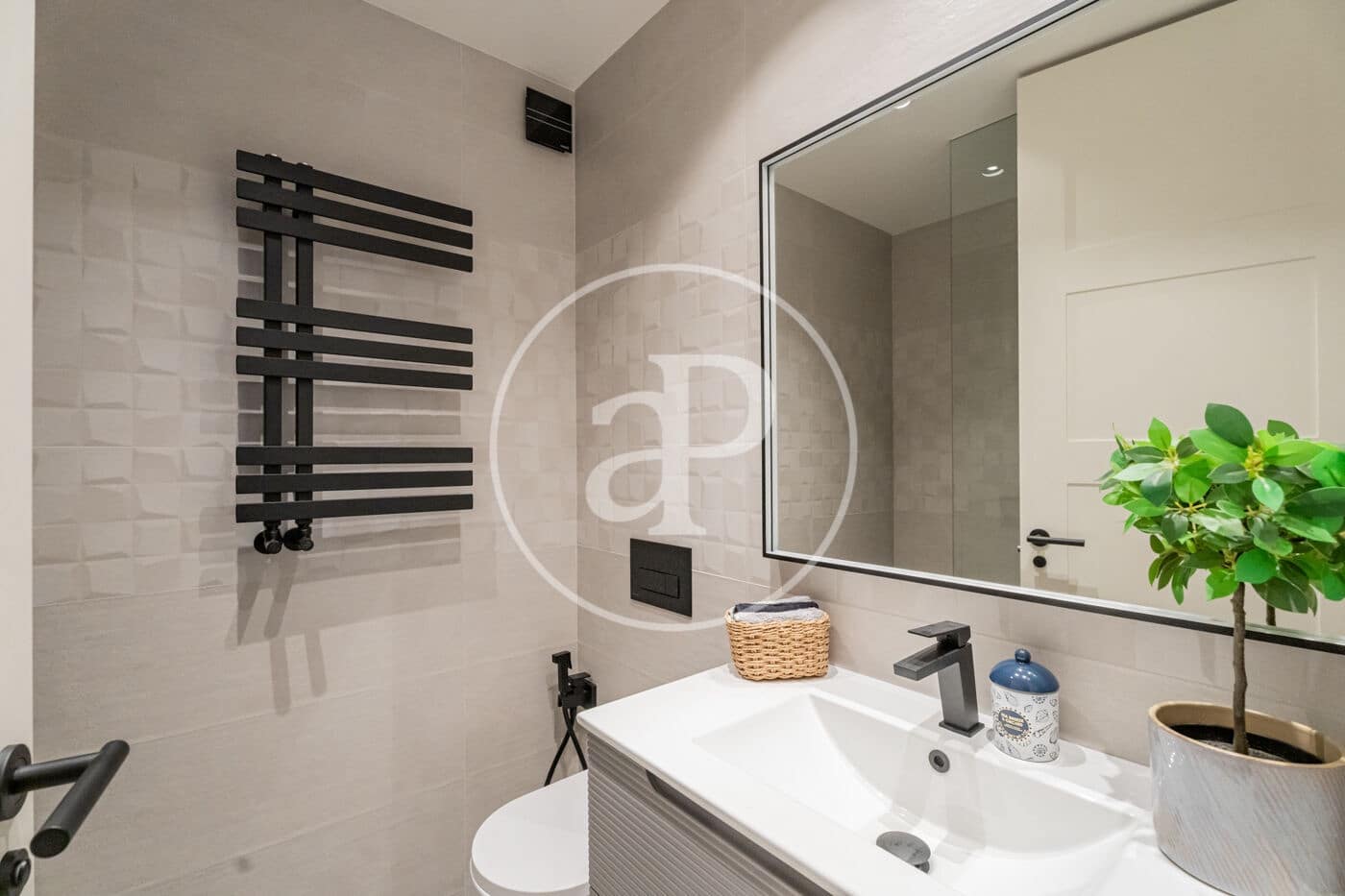 3 soveværelse Lejlighed til salg i Madrid by med swimmingpool - € 2.400.000 (Ref: 9446349)