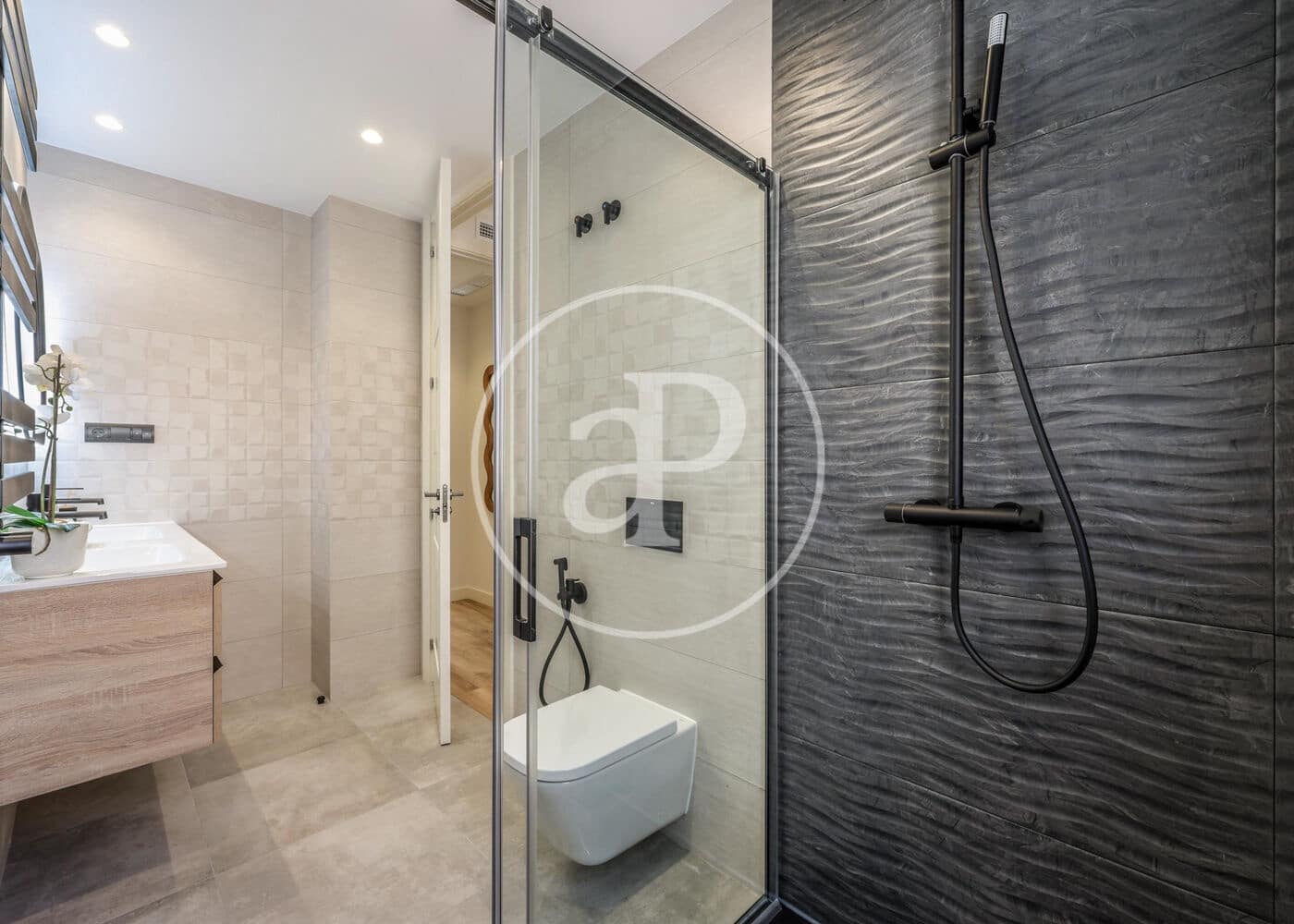 3 soveværelse Lejlighed til salg i Madrid by - € 1.670.000 (Ref: 9446350)