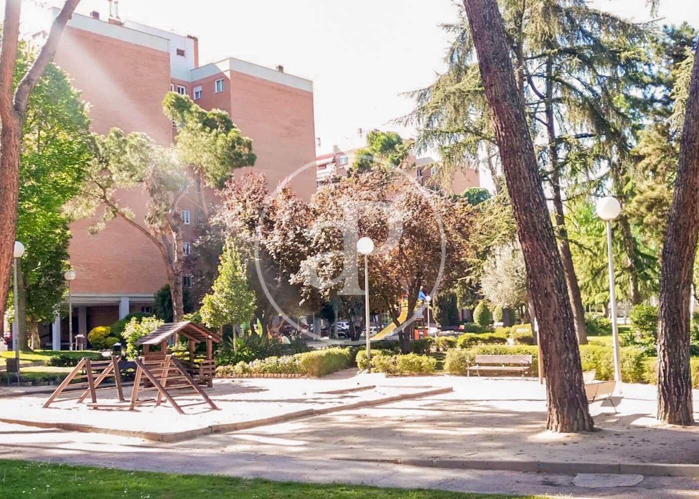 4 soverom Leilighet til salgs i Madrid by med svømmebasseng - € 760 000 (Ref: 9446352)