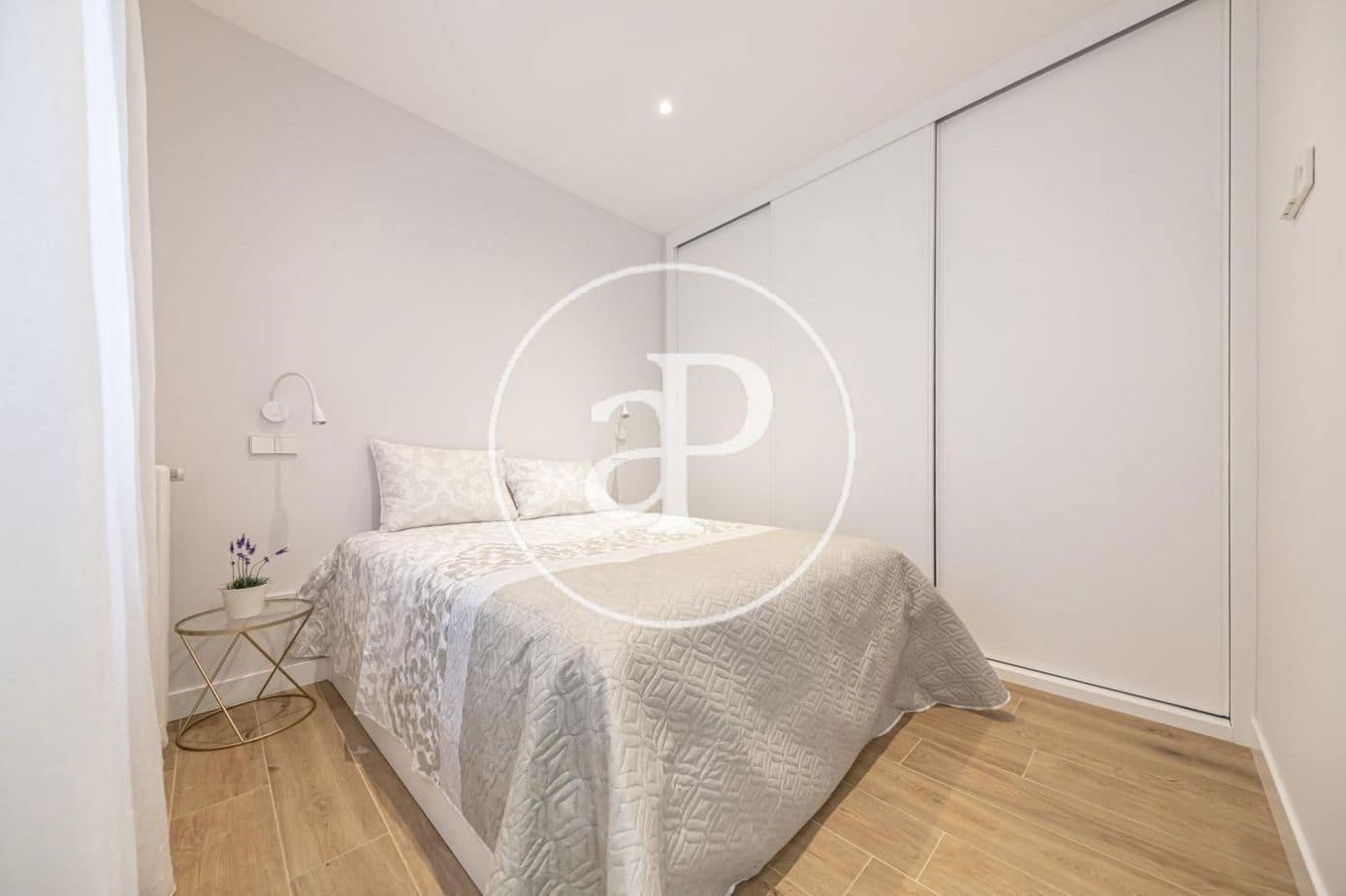 2 bedroom Apartment for rent in Madrid city - € 2,400 (Ref: 9449191)