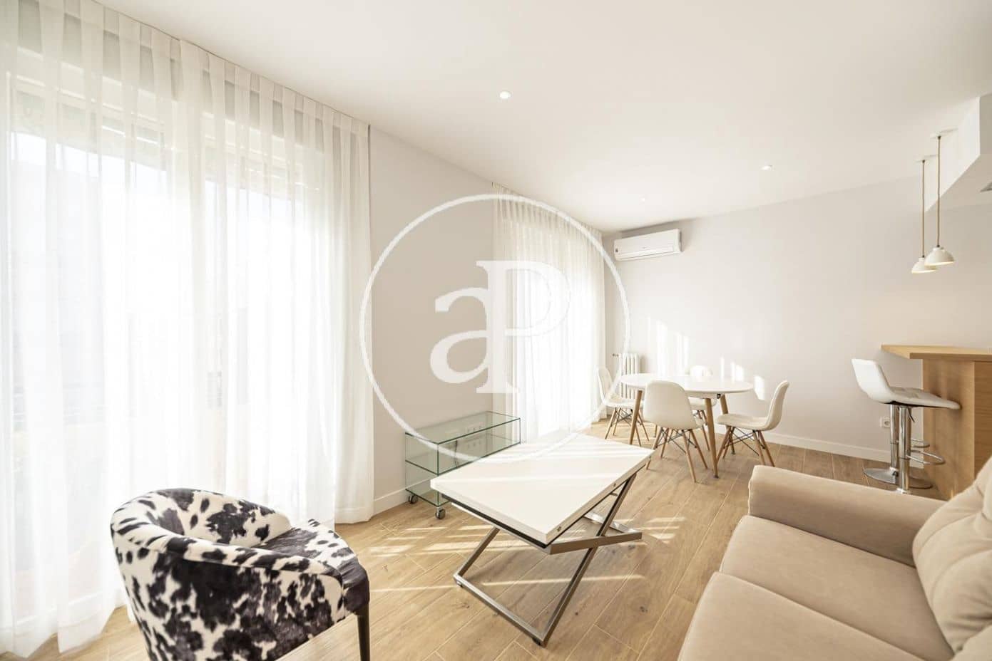 2 bedroom Apartment for rent in Madrid city - € 2,400 (Ref: 9449191)