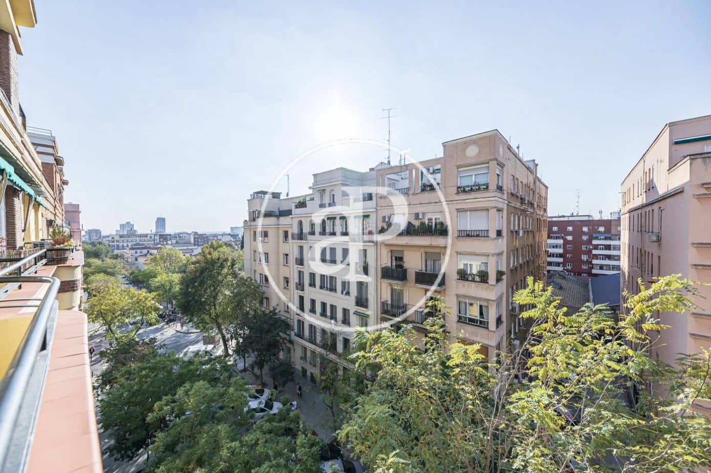 2 bedroom Apartment for rent in Madrid city - € 2,400 (Ref: 9449191)