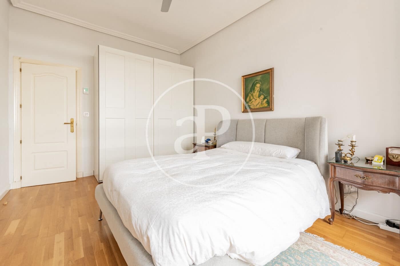 2 sypialnia Apartament do wynajęcia w Miasto Madryt - 2 500 € (Ref: 9449192)