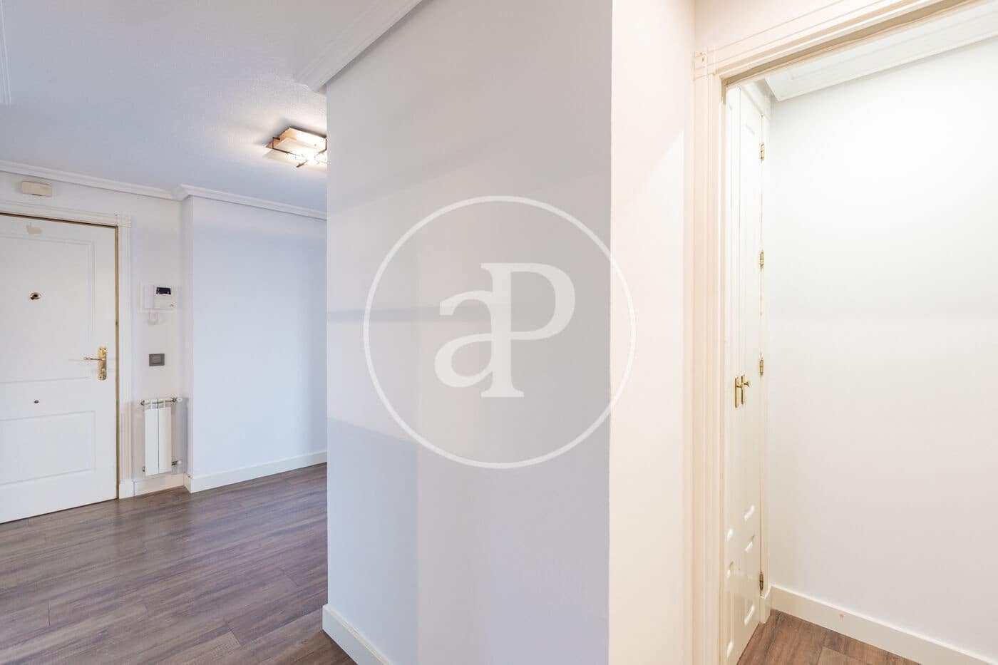 4 sypialnia Apartament do wynajęcia w San Sebastian de los Reyes z basenem - 3 200 € (Ref: 9449193)