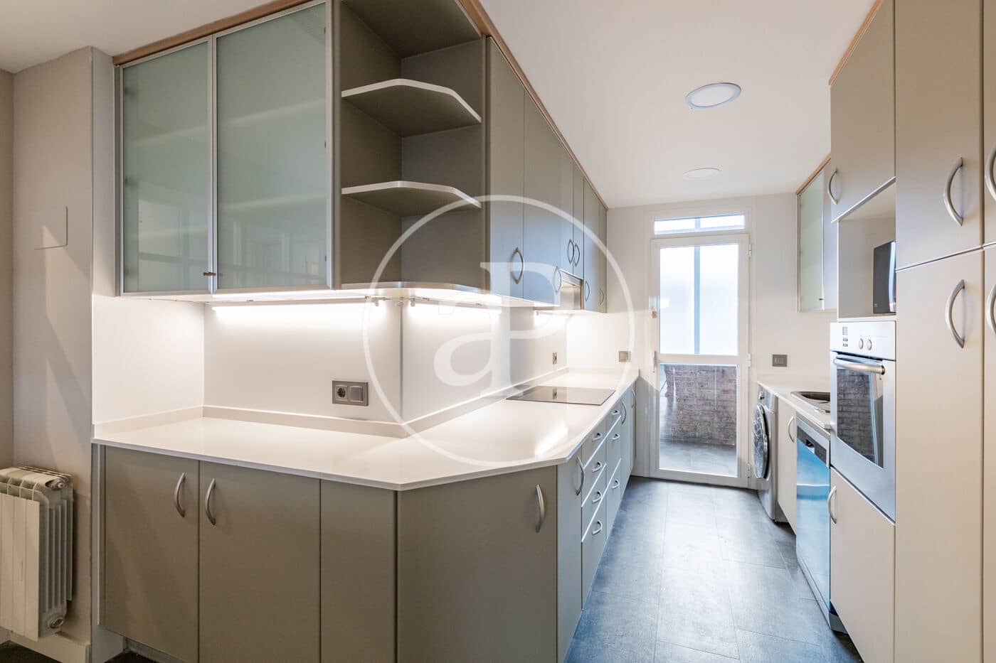 4 sypialnia Apartament do wynajęcia w San Sebastian de los Reyes z basenem - 3 200 € (Ref: 9449193)